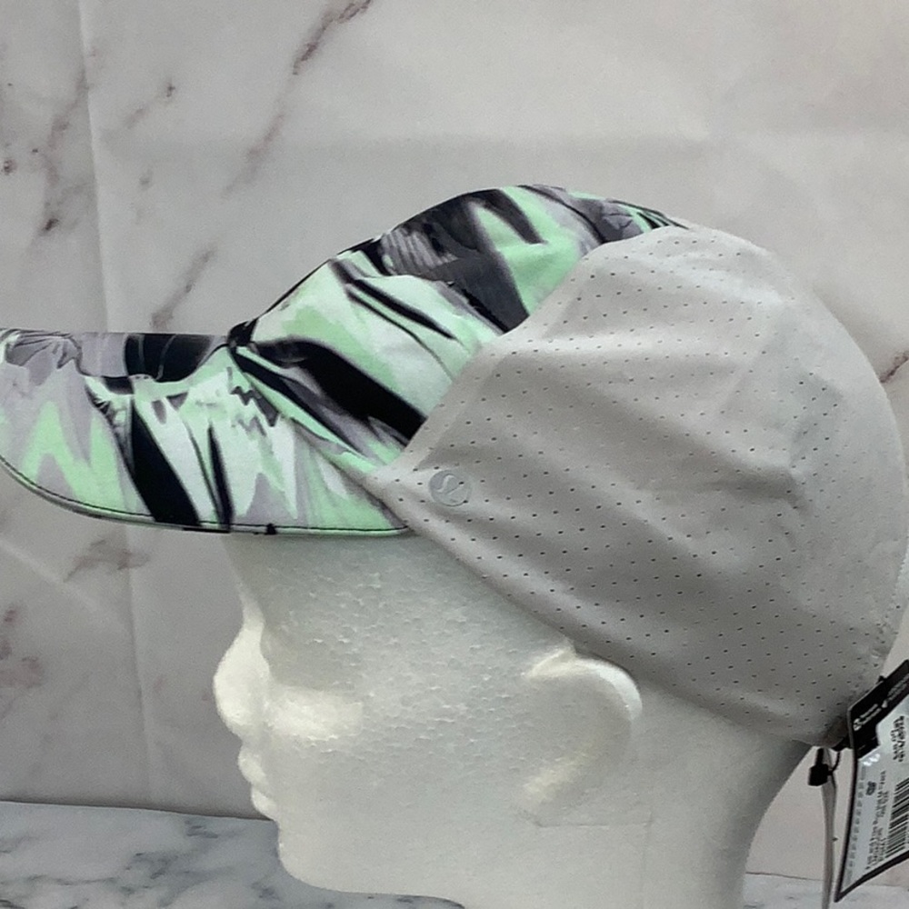 NWT Lululemon Fast and Free Run Hat